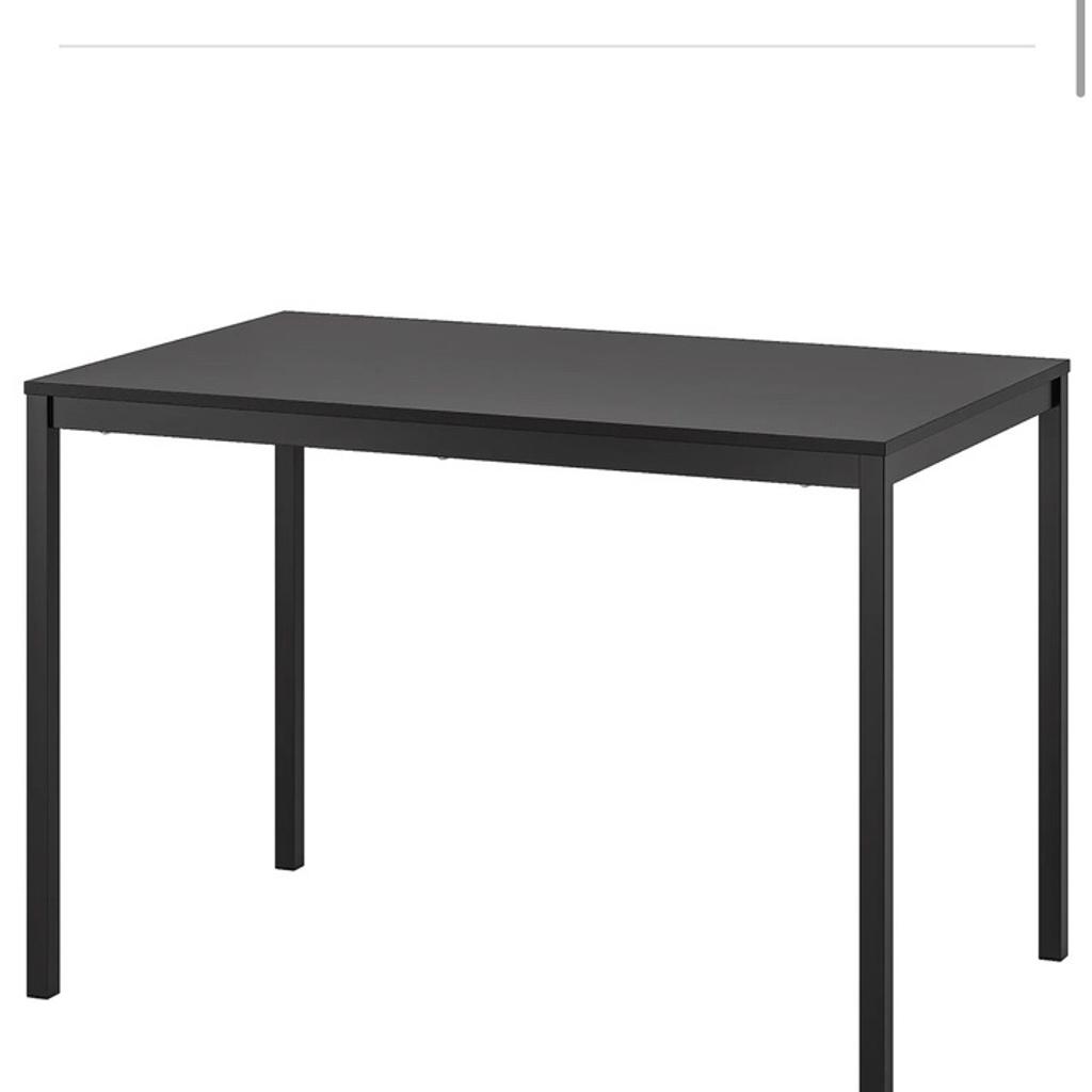 Ikea dining table and 8 foldable chairs in Lawley and Overdale für 30