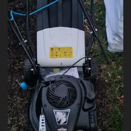 Mac Allister MLMP450HP40 125cc Petrol Lawnmower

Working just fine, starts first time.
In great condition but the 2 bolts holding upper handle have been misplaced and one of the wheels needs a new bearing (feels a bit loose)

Collection only from NW9