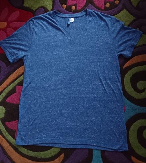 Buy & Sell South West London Colliers Wood - South West London - Photos for Divided men's t-shirt, size L