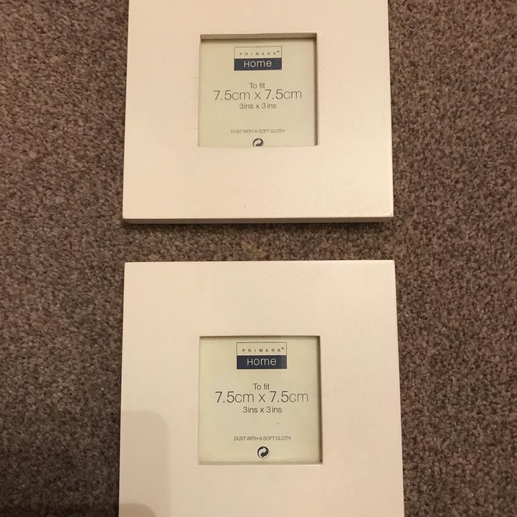2 photo frames 3x3 ins in B45 Bromsgrove für £ 1,00 zum Verkauf Shpock AT