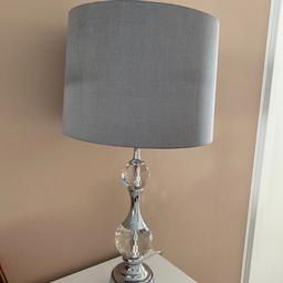 Wunderschöne Designerlampe, diese Lampe wertet jeden Raum auf! 

Np. 159,-