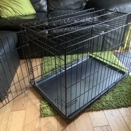 A lovely example of a dog or cat cage. Tray and cage in great condition !
20 inch high
19.5 inches wide
31 inches long
Please check out my other items and another cage I'm selling . .