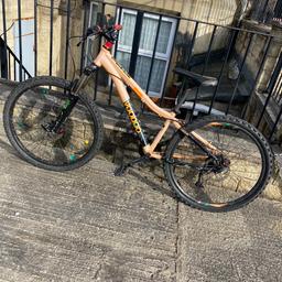USED CONDITION VOODOO MOUNTAIN BIKE.

EVERYTHING WORKS PERFECTLY, BACK BRAKE NEEDS TIGHTENING A LITTLE BUT STILL WORKS GREAT AND ALL GEARS ALSO WORK PERFECTLY.

SELLING DUE TO IT NOT GETTING USED ANYMORE

BODYWORK IN USED CONDITION, HAS SCRATCHES AND VERY SLIGHT DAMAGE TO FRAME NOTHING BIG AT ALL.