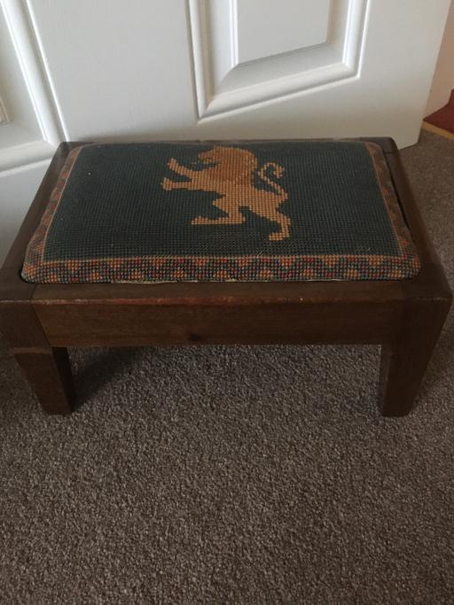 Buy & Sell North Yorkshire Ripon - North Yorkshire - Photos for Antique Foot Stool