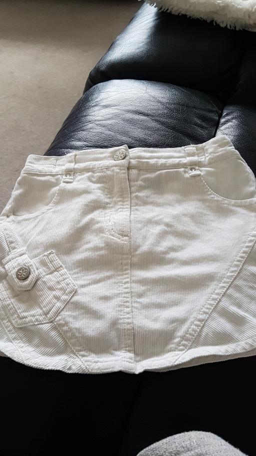 Buy & Sell Kent Maidstone - Photos for Lovely Cream Skirt.