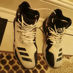 Mens adidas shoes size 9