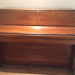 In very good working condition. Solid polished wood in very good condition apart from 2 water marks to the top approx 4 inch, which can be re-polished  or covered with a coaster/mat These are shown on the photos. Buyer collects
