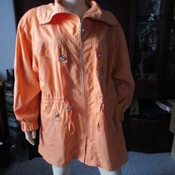 Damen Jacke Orange Größe 50

Dies ist ein Privatverkauf, keine Garantie und keine Rücknahme: