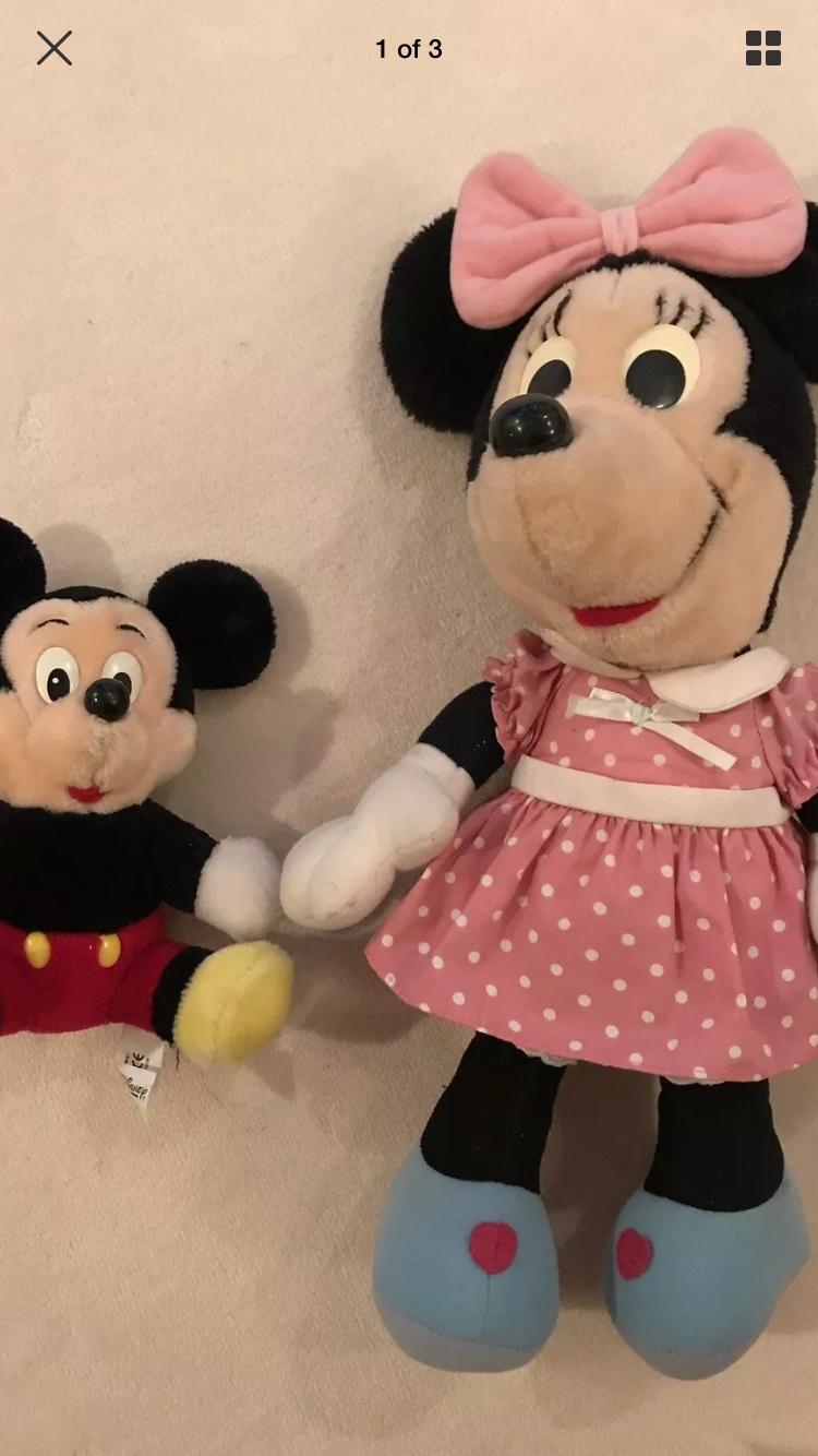 Mickey Mouse and Minnie Mouse Soft toys in Bromsgrove für 8,00 £ zum