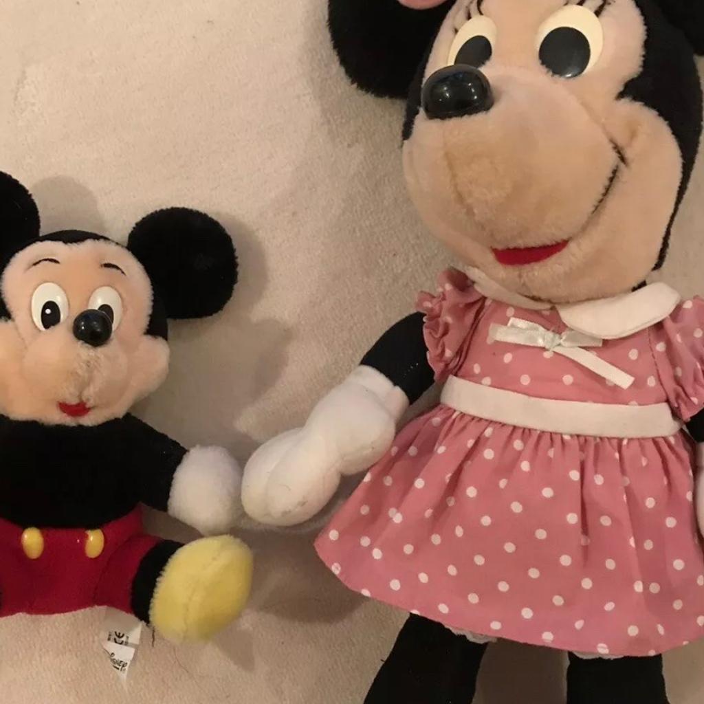 Mickey Mouse and Minnie Mouse Soft toys in Bromsgrove für £ 8,00 zum