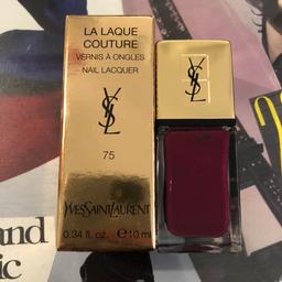 Yves saint Laurent Nagellack
Farbe: 75 fuchsia over Noir

Wurde nie verwendet wegen doppeltem Kauf !