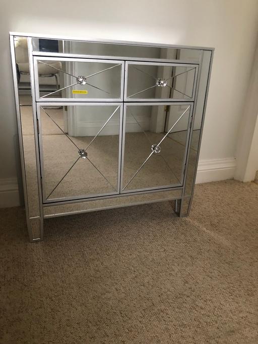 Buy & Sell Chigwell Epping Forest - Photos for Brand new mirrored cabinet