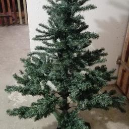 Biete einen 150 cm künstlichen Weihnachtsbaum zum Verkauf an.
Selten genutzt. Daher wie neu.
Der Ständer kommt gratis dazu. Das untere Teil vom Baum fällt von alleine auseinander, den oberen Teil muss man aufstecken, und sich zurechtbiegen.
Versand Möglich
Tierfreier/Nichtraucherhaushalt