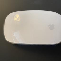 Apple Magic Mouse Modell A1296 3vdc
- kaum benutzt
- wenig Gebrauchsspuren 
- kabellos