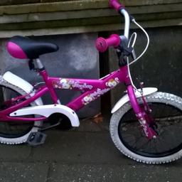Lil monkey peddle pets bike
Age 6 years childs
Wheels are 18 inch
Frame is 12 inch 
Colour is pink and white
Any questions please contact me on 07772893681 thanks Stephen packmoor area Collection only thanks 
£30 no offers thanks