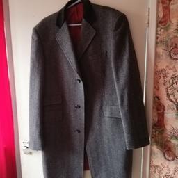 Herringbone gents coat large size worn once excellent condition.... 15£