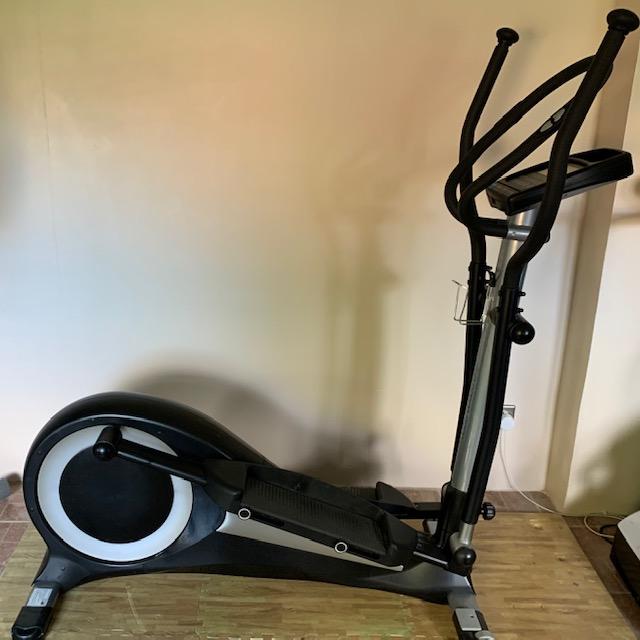 Infiniti ST990 Elliptical (Cross Trainer) in RM13 London for £100.00