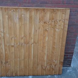 Fence panel for sale length 6ft and height 5ft. just had garden landscaped and I've got 1 fence panel left.
I paid 27 pounds for the fence panel and I am selling it for 15 pounds.
it is totally brand new.
