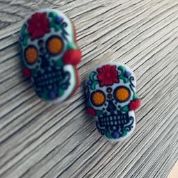 Beautiful, colourful and detailed big Mexican skull earrings.