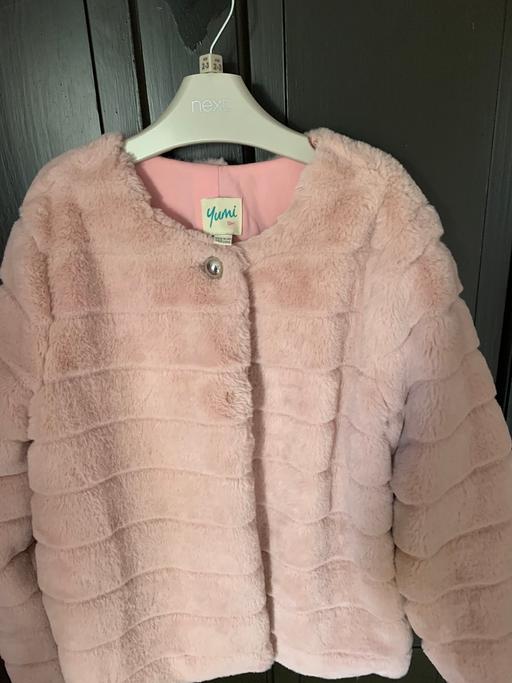 Buy & Sell West Yorkshire Leeds - Photos for Yumi Girls faux fur girls jacket