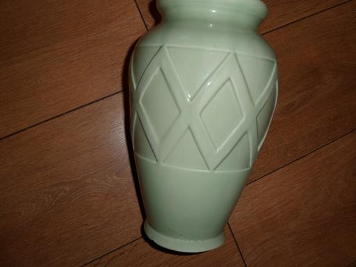 Buy & Sell Greater Manchester Manchester - Photos for LIGHT GREEN VASE