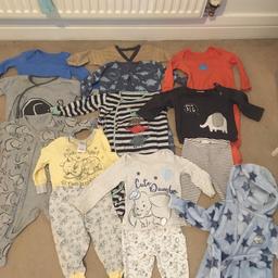 7 x baby grows
3 x pyjama sets
1 x dressing gown

George & NEXT