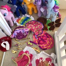 Here we have 5 build a bear my little ponies
Used and some of the manes are a little matted but bodies are in very good condition .
Outfits are specific to ponys
Total would cost over 120 pound
Ideal for christmas present
Collection only from wordsley come as a whole no splitting

Thank you