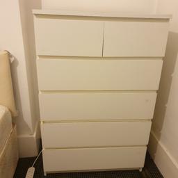 Good working condition. Approx dimensions in CM: Height 123 x Width 81 x Depth 49. Quick sale. White. No time wasters please. Cannot deliver. Collection only.