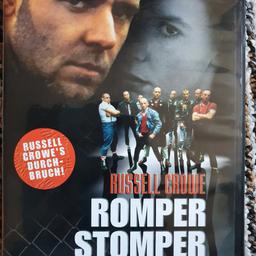 Ich verkaufe hier die DVD von Romper Stomper mit Russel Crowe in seiner ersten großen Rolle.
DVD hat keine Kratzer, wurde nur einmal benutzt, neuwertiger Zustand, Uncut und mit deutscher Tonspur.
Ich verschicke auch auf Wunsch den Film. Versandkosten übernimmt Käufer.
Keine Rücknahme, Privatverkauf.
