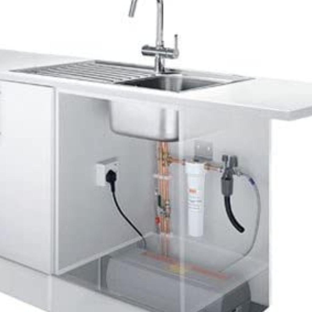 Franke 3 in 1 Minerva Tap in E10 London Borough of Waltham Forest für ...