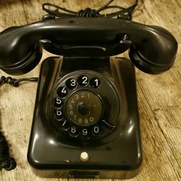 Uraltes Telefon mit Wahlscheibe. Stand früher mal im Büro. 16 cm höhe, 26 cm breit. Alter anfang 1900 Jahrhundert.