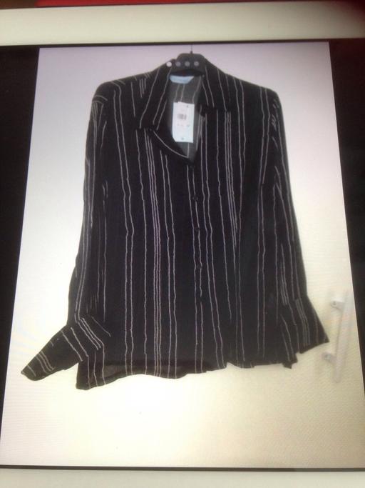 Buy & Sell Greater Manchester Bolton - Photos for SIZE 14 BLACK/WHITE STRIPE BLOUSE