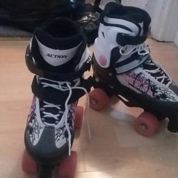 Adjustable rollerskates. good condition. only used a couple of times. Size from 37-40.
