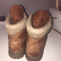 Size 6
Good condition well looked after
Waterproof and warm