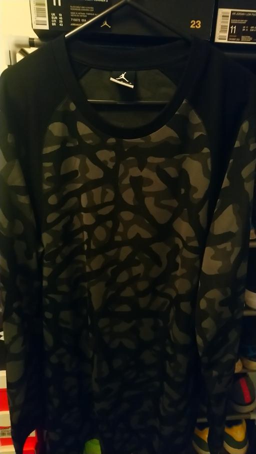 Buy & Sell Greater Manchester Trafford - Photos for Jordan camo long sleeve shirt