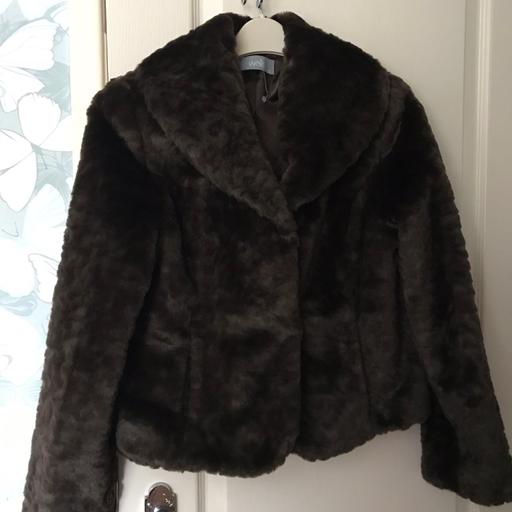 Buy & Sell Fermanagh and Omagh Carrickadrantan - Fermanagh and Omagh - Photos for Ladies faux fur jacket