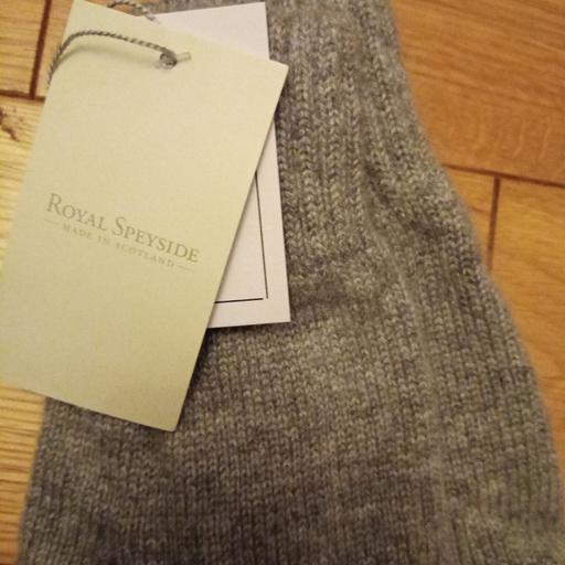 Buy & Sell West London Ealing - W5 - Photos for ROYAL SPEYSIDE GLOVES CASHMERE