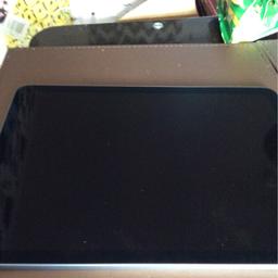 iPad Apple with box and charger brand new 9 in’s