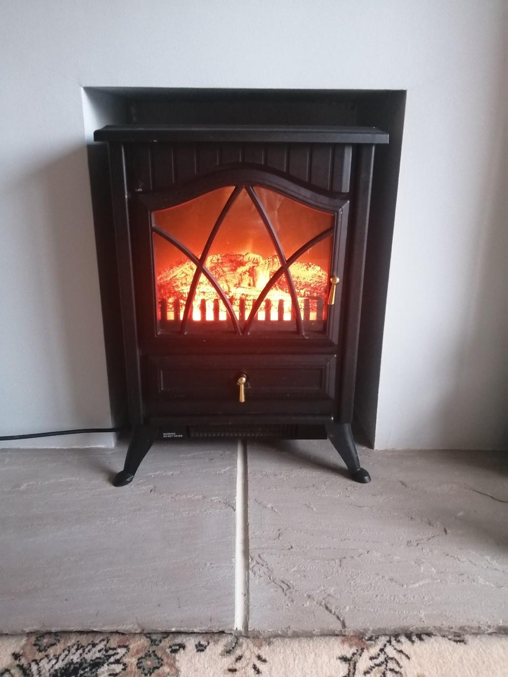 Milton small electric stove ND18D2P in Wakefield for £35.00 for sale
