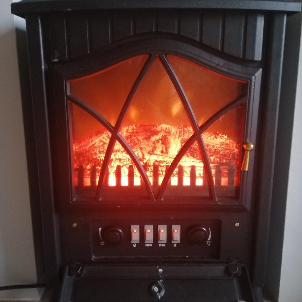 Milton small electric stove ND18D2P in Wakefield for £35.00 for sale