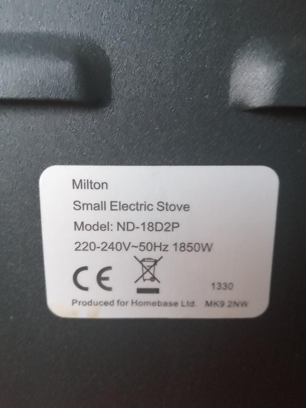 Milton small electric stove ND18D2P in Wakefield for £35.00 for sale