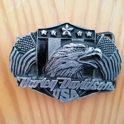Verkaufe hier eine Gürtelschnalle von Harley Davidson. Diese wurde 1993 in Miami/USA erworben. Zustand und Motiv entnehmt ihr bitte den Bildern.