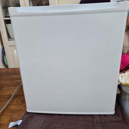 This fridge is a mini
h=20", w=17", d=19"
The little freezer compartment does seem to leak even though it does work, hence the price.  The fridge works perfectly