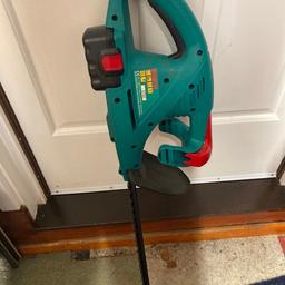 Bosch 14v hedge trimmer excellent working order, 17 inch cutter approximately, charger, battery is good but need to charge before use.
Collection only from Toddington Bedfordshire LU5 area