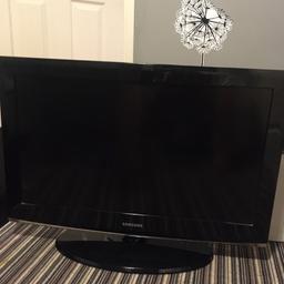 samsung 32in tv with remote
