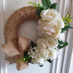 BEAUTIFUL HAND MADE WREATH
PLEASE CHECK OUT MY OTHER ITEMS ... 😉
SORRY I DONT POST...