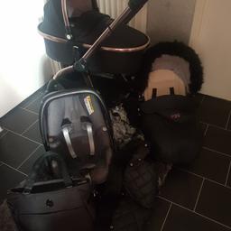 Hi I have a beautiful egg pram it's the diamond Black addition it's a beautiful pram not bin used that menny time comes with everything you need including the cat seat adaptors for car seat witch is included all clead and ready to go perfect pram for first time perants all in its original boxes inbox for more information