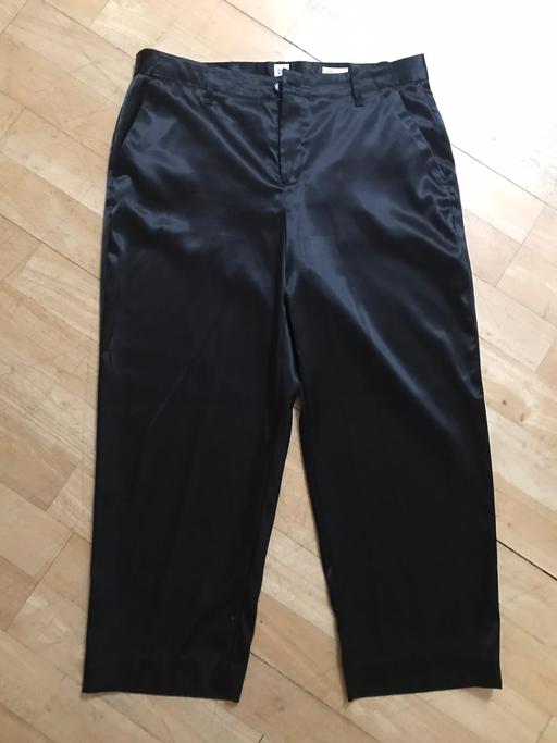 Buy & Sell West London Bedford Park - West London - Photos for Black satin cropped trousers GAP 12