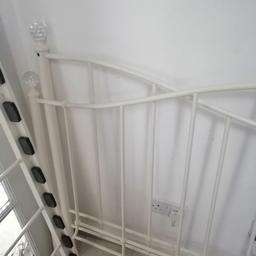 Bought this gorgeous bed from dreams. My daughter has outgrown it. Hence sale. Its is ivory in colour. Has diamond feature on the corner posts it is in very good condition. It has slats and screws. It will fit in a car. Easy to put together with a Alan key. Please no offers this is not a good quality bed.