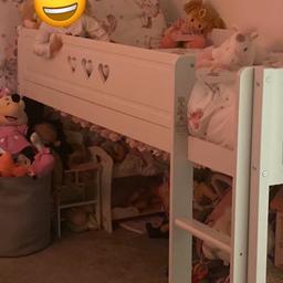 White mid sleeper bed,
A year old comes with mattress
Nothing is wrong with it
Welling to deliver within reason if petrol money is paid
NEEDS TO BE GONE ASAP!! 